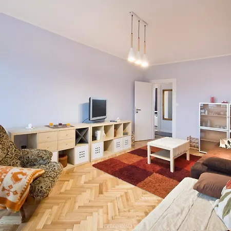 Yourapart Zaspa Apartment